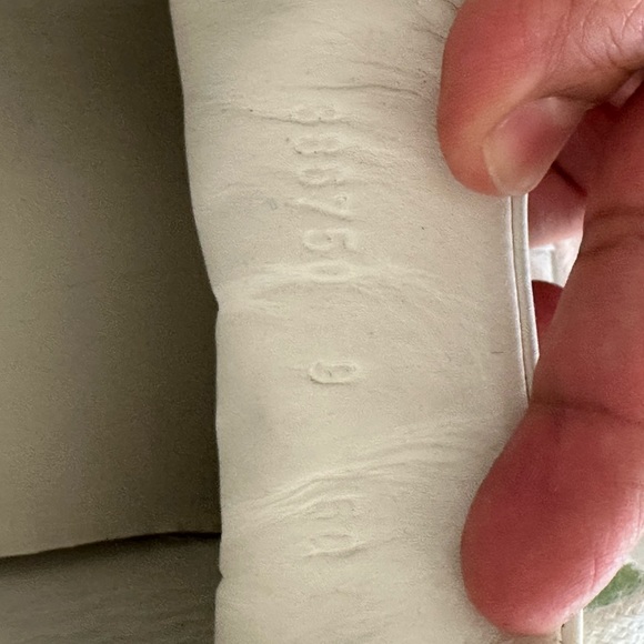 Men’s Gucci sneakers - Picture 7 of 8